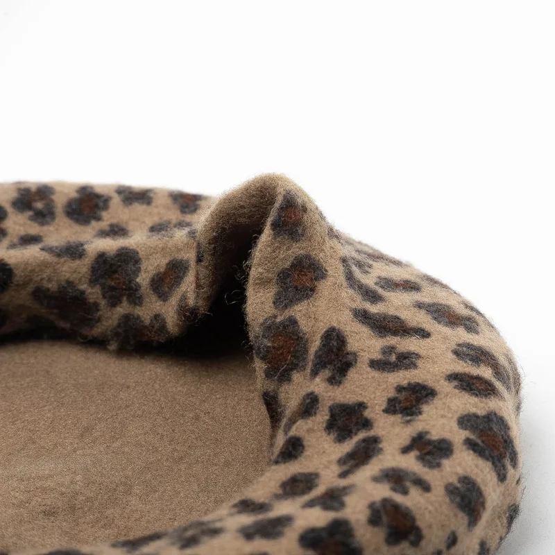 Winter autumn new leopard print wool beret painter Warm Walking Hat ladies fashion wool buds hat for women
Winter autumn new leopard print wool beret painter Warm Walking Hat ladies fashion wool buds hat for women