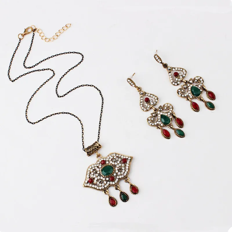 2pcs/lot Vintage Necklace Pendant Set Lips Bridal Crystal Jewelry Set Wedding Party Rhinestone Earrings Long Necklace
2pcs/lot Vintage Necklace Pendant Set Lips Bridal Crystal Jewelry Set Wedding Party Rhinestone Earrings Long Necklace