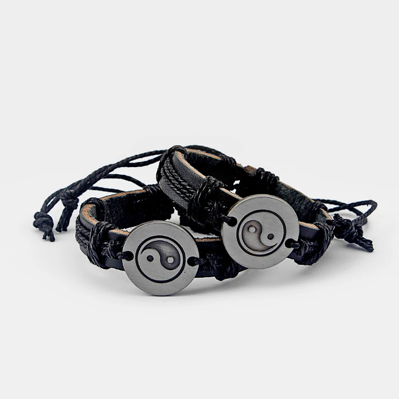 12pcs/lot Black Geometric Round Metal Bracelets For Couples Fashion Black Leather Adjustable Bracelets Accessories Gifts
12pcs/lot Black Geometric Round Metal Bracelets For Couples Fashion Black Leather Adjustable Bracelets Accessories Gifts