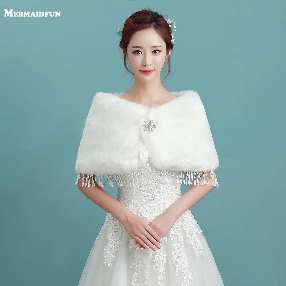 Luxury Winter Bridal Jacket for Wedding Faux Fur Warm Bridal Boleros Bride Wraps Cape Wedding Jacket
Luxury Winter Bridal Jacket for Wedding Faux Fur Warm Bridal Boleros Bride Wraps Cape Wedding Jacket