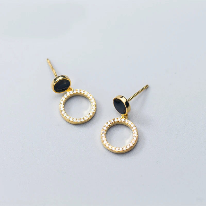 MloveAcc Ins Popular Black Enamel Stud Earrings w/ Shiny CZ Loop Charm Earrings for Women
MloveAcc Ins Popular Black Enamel Stud Earrings w/ Shiny CZ Loop Charm Earrings for Women