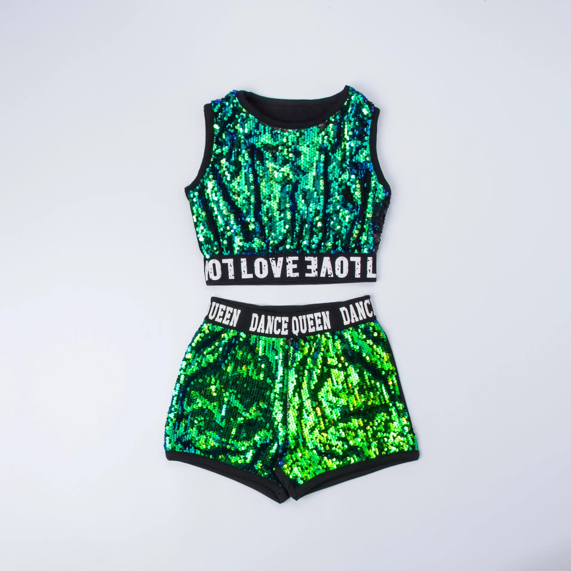 Green Girls Sequin Costumes For Holidays Kids Sequin Jacket Crop Vest Top Shorts 3pcs Children Girls Stage Dance Wear Outfits
Green Girls Sequin Costumes For Holidays Kids Sequin Jacket Crop Vest Top Shorts 3pcs Children Girls Stage Dance Wear Outfits