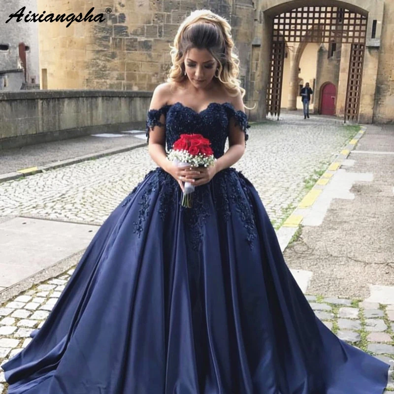 Navy Blue Evening Dresses Ball Gown Off the Shoulder Sweetheart Appliques Lace Satin Elegant Long Formal Evening Gown
Navy Blue Evening Dresses Ball Gown Off the Shoulder Sweetheart Appliques Lace Satin Elegant Long Formal Evening Gown