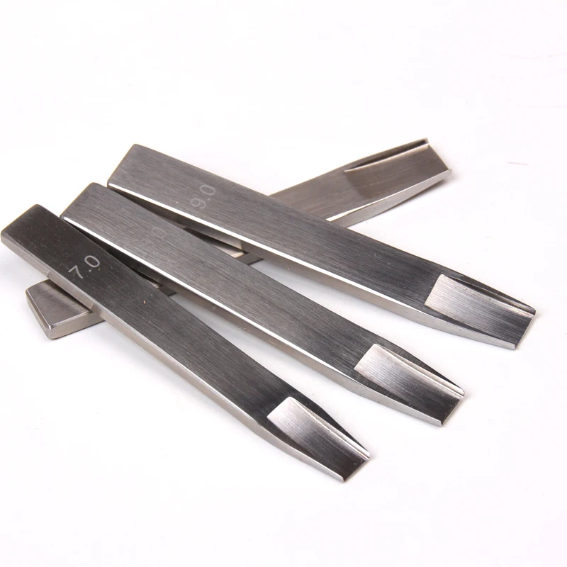 Original Woven style Leather Craft Tools & Weaving Slot Punch Tool BV Belt Woven Pattern Tool Leather Cutter For Hand Work
Original Woven style Leather Craft Tools & Weaving Slot Punch Tool BV Belt Woven Pattern Tool Leather Cutter For Hand Work