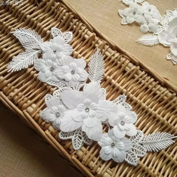 10 Pieces Heavy Bead Lace Applique With Rhinestones 3d Flowers Handmade Appliques For Bride Wedding Dress
10 Pieces Heavy Bead Lace Applique With Rhinestones 3d Flowers Handmade Appliques For Bride Wedding Dress