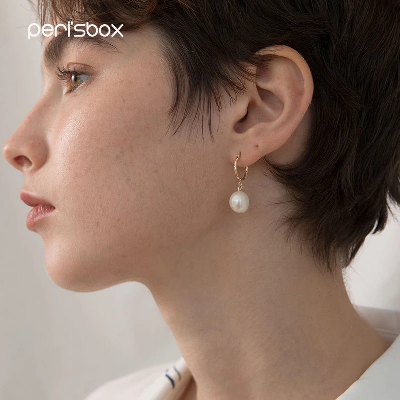 

Peri'sBox Gold Color Freshwater Pearls Hoop Earrings for Women Simple Small Huggies Earrings Cartilage Helix Piercing Earrings