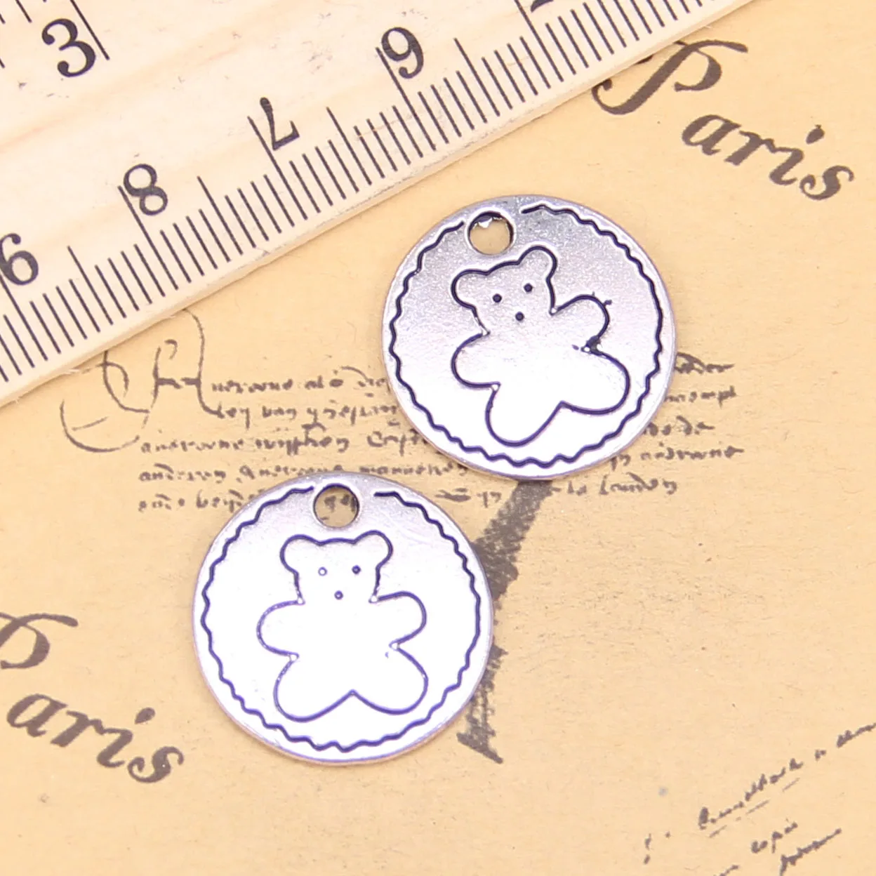 45pcs Jewelry Charms circle bear 18mm Antique Silver Plated Pendants Making DIY Handmade Tibetan Silver Jewelry
45pcs Jewelry Charms circle bear 18mm Antique Silver Plated Pendants Making DIY Handmade Tibetan Silver Jewelry