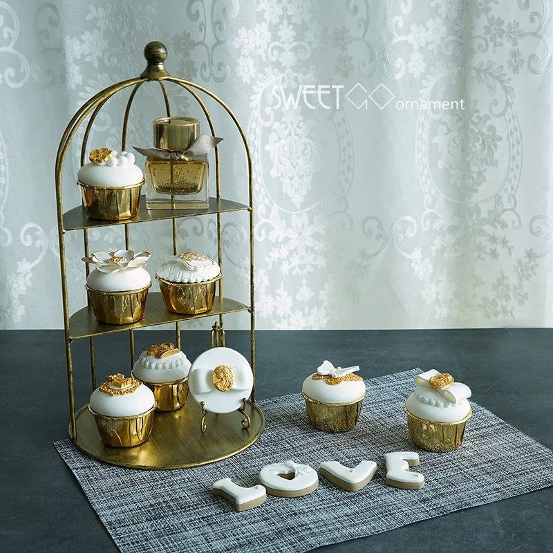 SWEETGO Vintage gold birdcage cupcake stand cake pops decorating tools party sweet dessert table supplier baker showcase
SWEETGO Vintage gold birdcage cupcake stand cake pops decorating tools party sweet dessert table supplier baker showcase