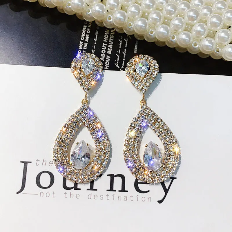 USTAR Crystals Teardrop Water Drop Earrings for women statement Dangle Earrings female wedding Jewelry hanging Oorbellen
USTAR Crystals Teardrop Water Drop Earrings for women statement Dangle Earrings female wedding Jewelry hanging Oorbellen