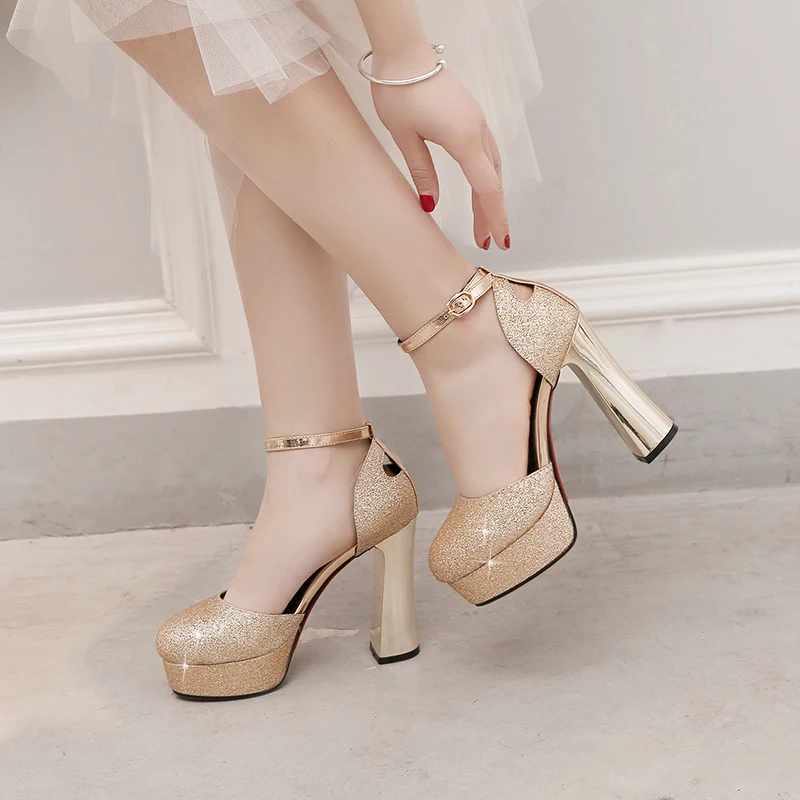 WETKISS Ankle Strap Sandals Women Round Toe Footwear Sequined Cloth Shoes Female Wedding Platform Bling Shoes Woman Summer New
WETKISS Ankle Strap Sandals Women Round Toe Footwear Sequined Cloth Shoes Female Wedding Platform Bling Shoes Woman Summer New