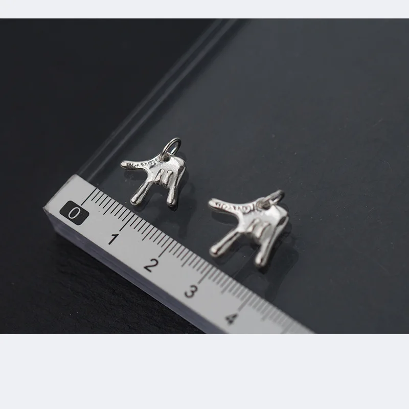UQBing Personality Pop Love You Gesture 100% 925 Sterling Silver Charms Dangle For Women DIY Jewelry Making Necklaces
UQBing Personality Pop Love You Gesture 100% 925 Sterling Silver Charms Dangle For Women DIY Jewelry Making Necklaces
