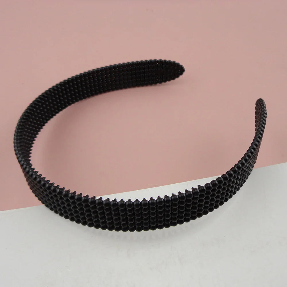 10PCS 2.0cm Black Six rows Beads trimming combined Plastic Hair Headbands fashion hairbands,women Girls hair accessories
10PCS 2.0cm Black Six rows Beads trimming combined Plastic Hair Headbands fashion hairbands,women Girls hair accessories