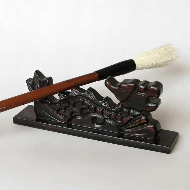 Mahogany red sandalwood wood crafts Gallery vegetarian black brush holder Bige brush aside the leading sign off the "scholar's f
Mahogany red sandalwood wood crafts Gallery vegetarian black brush holder Bige brush aside the leading sign off the "scholar's f