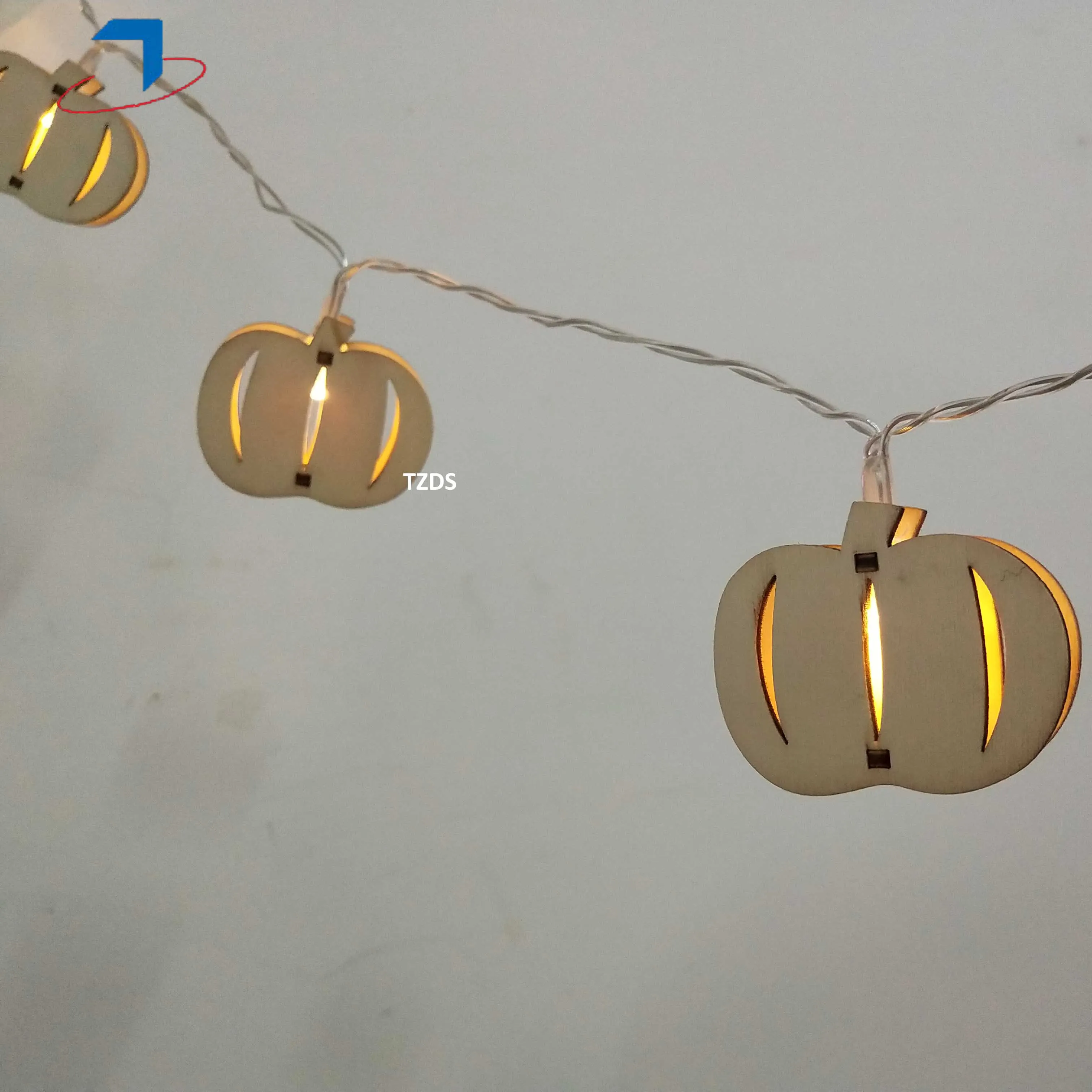 Wooden pumpkin String Lights Halloween Holiday light for party mall wedding living Room Party Decorative
Wooden pumpkin String Lights Halloween Holiday light for party mall wedding living Room Party Decorative