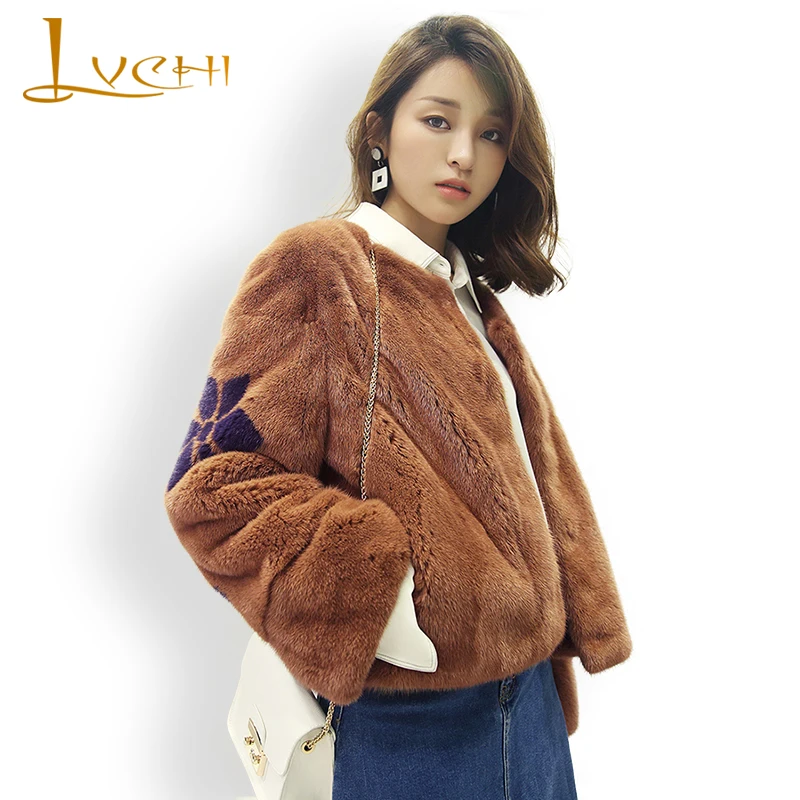 LVCHI Winter Women's Short Casual Coats 2019 Fashion loose Print floral fur jacket mink fur natural fur coat for women
LVCHI Winter Women's Short Casual Coats 2019 Fashion loose Print floral fur jacket mink fur natural fur coat for women