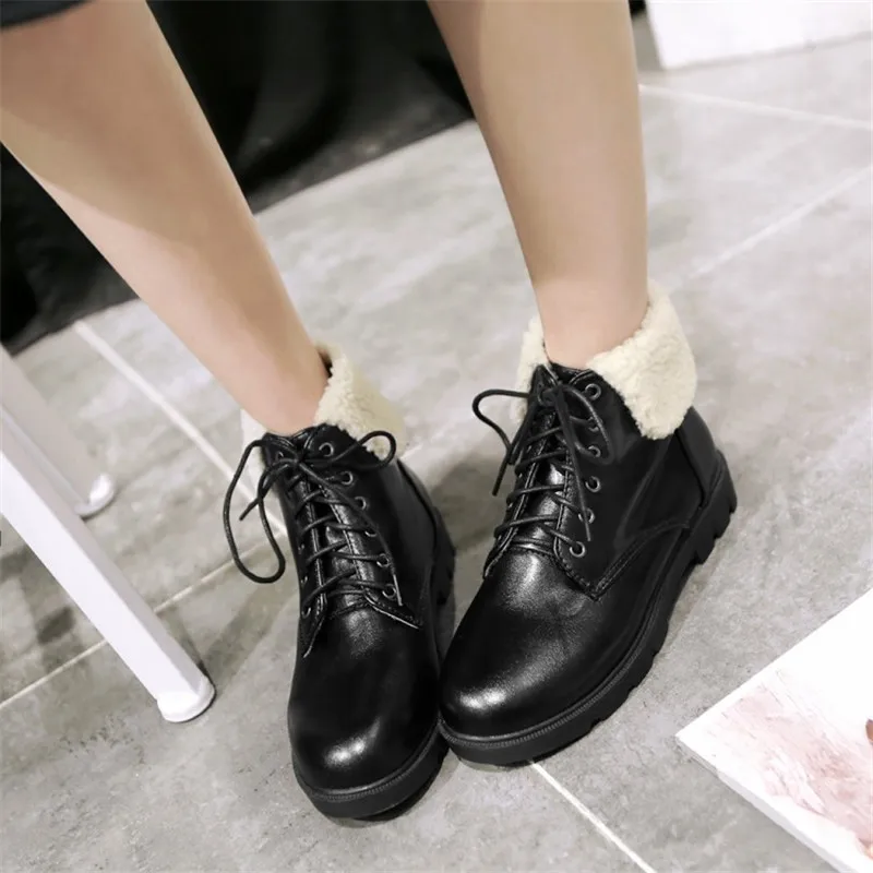 2017 New Fashion Women Boots Autumn Winter Boots Classic Lace-Up Ankle Boots Warm Snow Boots Plush Women Shoes Plus Size 34-42