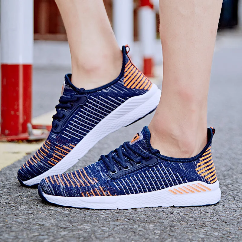 Spring New Men Shoes Lac-up Men Casual Shoes Lightweight Comfortable Breathable Couple Walking Sneakers Feminino Zapatos 2019
Spring New Men Shoes Lac-up Men Casual Shoes Lightweight Comfortable Breathable Couple Walking Sneakers Feminino Zapatos 2019