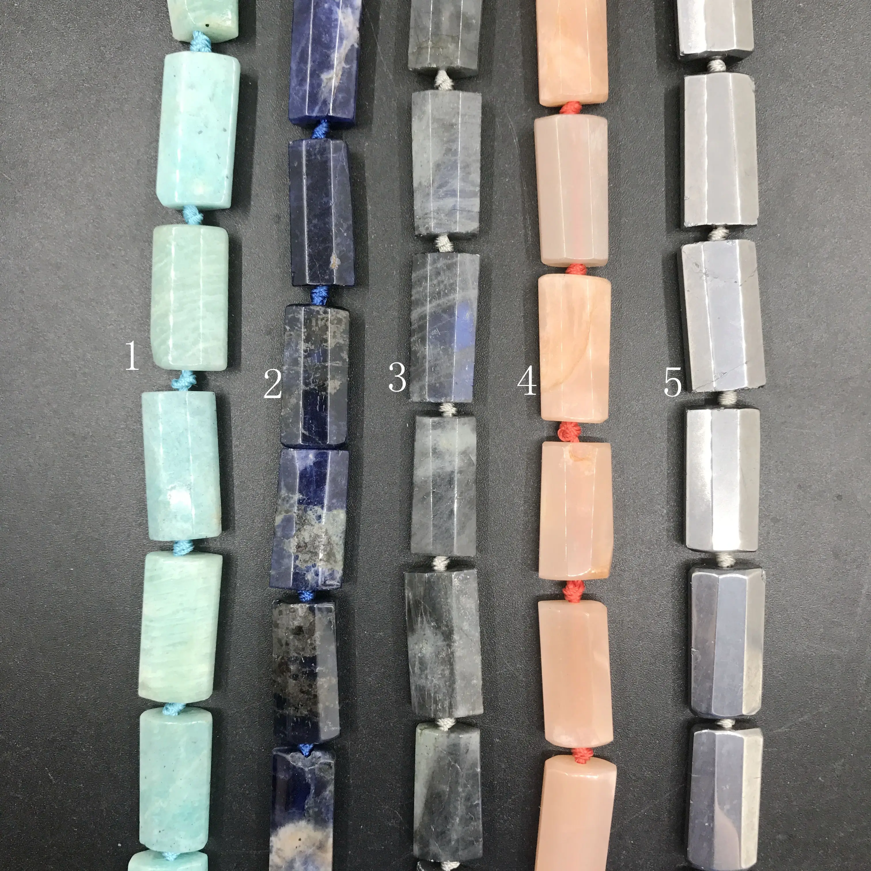 13pcs/strand,Faceted Rectangle Slab Slice Pendant Beads 5 Stone Choice,Sodalite Labradorite Amazonite Gems Nuggets Jewelry Bulk
13pcs/strand,Faceted Rectangle Slab Slice Pendant Beads 5 Stone Choice,Sodalite Labradorite Amazonite Gems Nuggets Jewelry Bulk