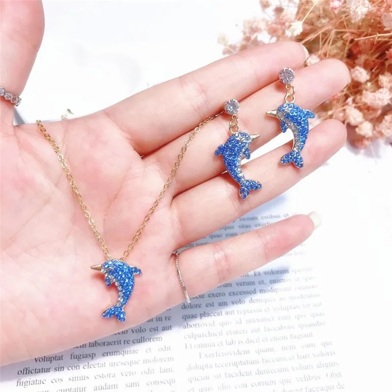 Top Quanlity Blue Dolphin Jewelry set earrings necklace ins earrings girl heart Korean personality exquisite earrings pendant
Top Quanlity Blue Dolphin Jewelry set earrings necklace ins earrings girl heart Korean personality exquisite earrings pendant