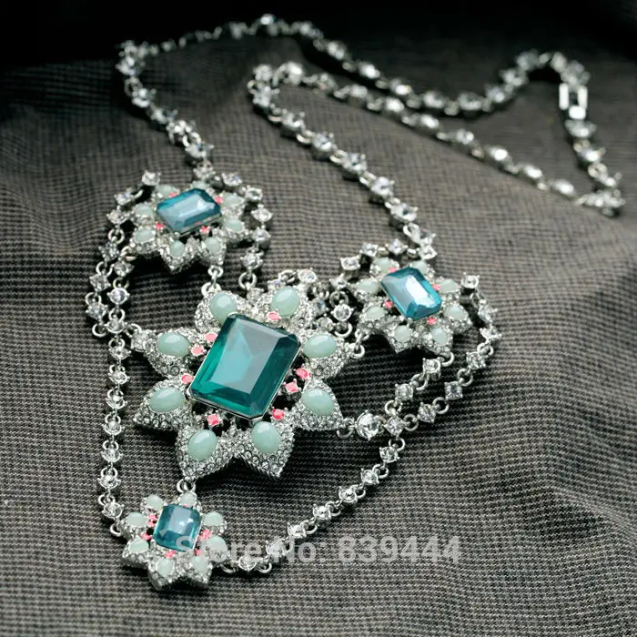 Wholesale Fashion Princess Necklace New Design Gems Flower Crystal Link Chain Perfet Wedding Necklace
Wholesale Fashion Princess Necklace New Design Gems Flower Crystal Link Chain Perfet Wedding Necklace