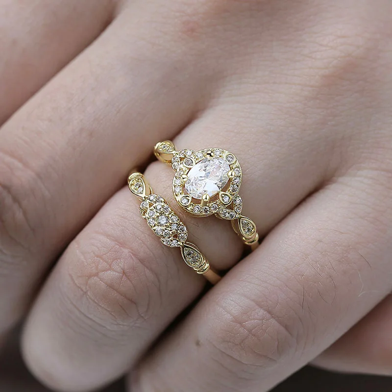HUITAN New Come Shiny Yellow Gold Color 2PC Ring Set For Women Stylish Cocktail Party Finger Ring New Year's Gift For Wife
HUITAN New Come Shiny Yellow Gold Color 2PC Ring Set For Women Stylish Cocktail Party Finger Ring New Year's Gift For Wife
