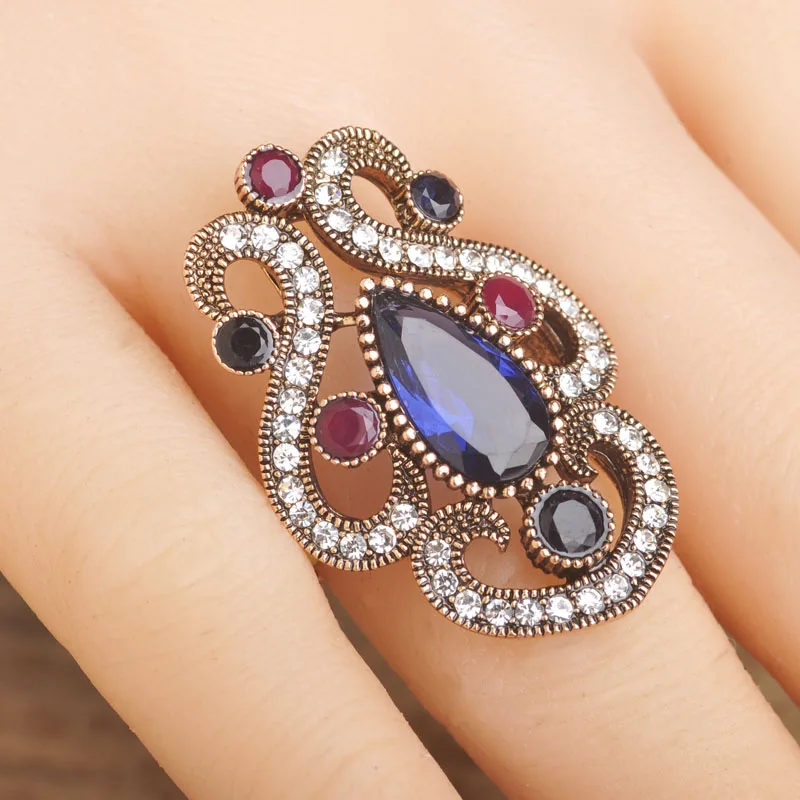 Blucome Luxury Vintage Style Green Crown Shape Big Ring Turkish Resin Rings Women Wedding Party Gift Accessories Jewelry Bijoux
Blucome Luxury Vintage Style Green Crown Shape Big Ring Turkish Resin Rings Women Wedding Party Gift Accessories Jewelry Bijoux