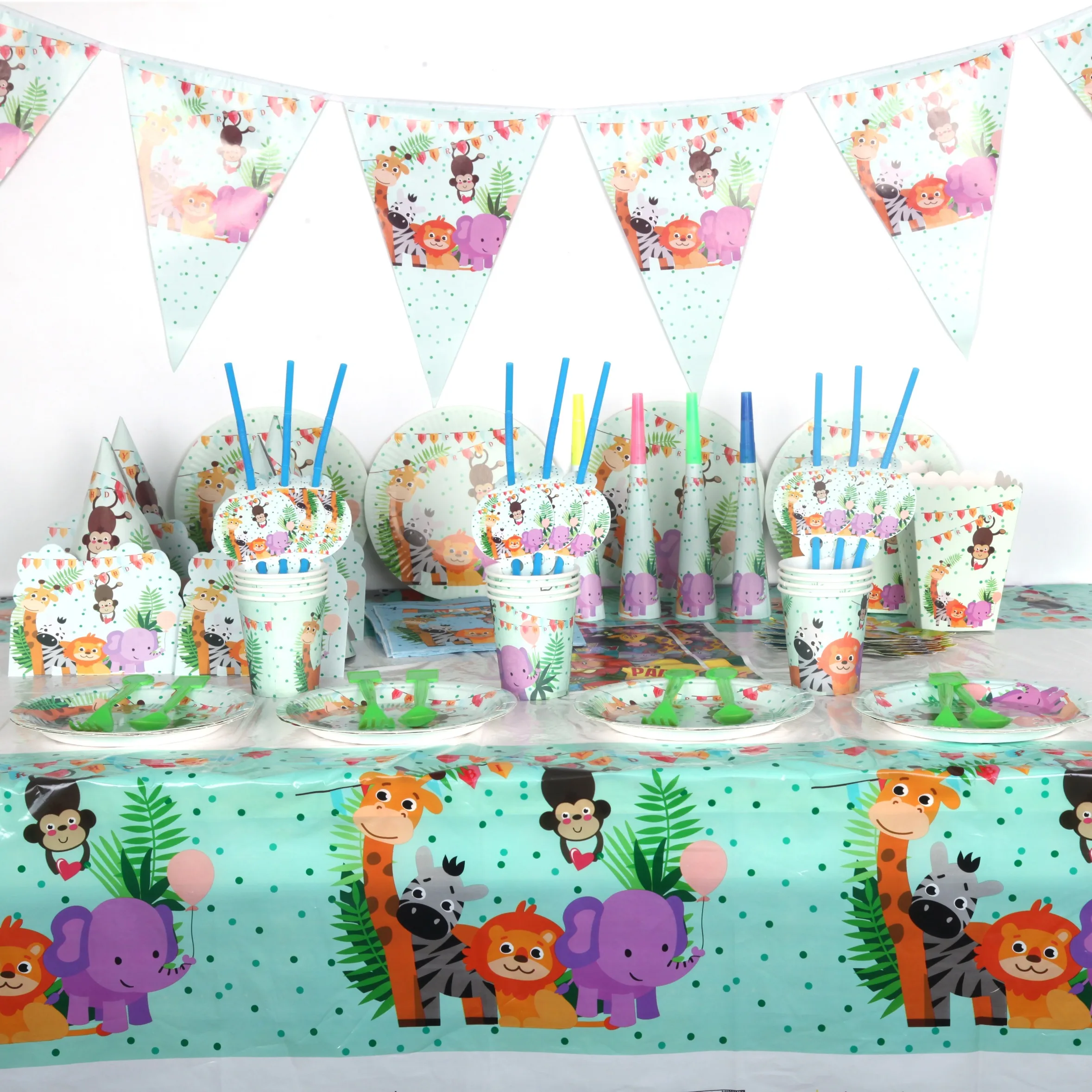 Safari Park party supplies 90 pieces of birthday party cutlery set, plate + cup + napkin + banner + straw party supplies
Safari Park party supplies 90 pieces of birthday party cutlery set, plate + cup + napkin + banner + straw party supplies