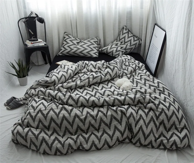 Dark gray Wave pattern Bedding Sets modern Beddingset Bed Linen Duvet Cover Bed Sheet Pillowcase/bed Sets
Dark gray Wave pattern Bedding Sets modern Beddingset Bed Linen Duvet Cover Bed Sheet Pillowcase/bed Sets