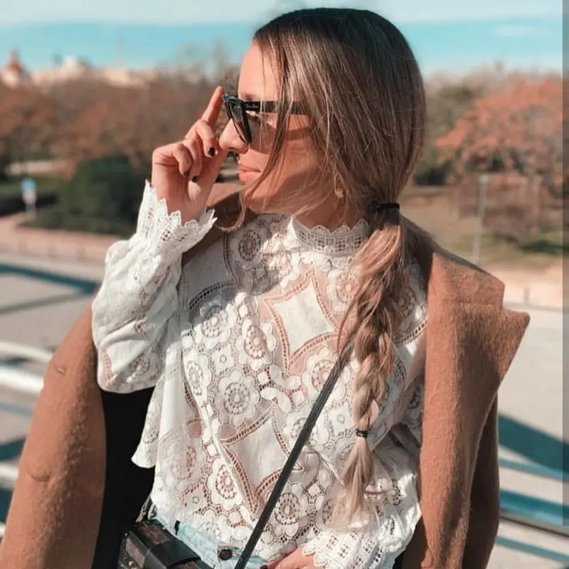 ZOGAA Elegant White Lace Blouse Shirt Sexy Hollow Out Embroidery Feminine Blouse Women Long Lantern Sleeve Summer Tops Female
ZOGAA Elegant White Lace Blouse Shirt Sexy Hollow Out Embroidery Feminine Blouse Women Long Lantern Sleeve Summer Tops Female