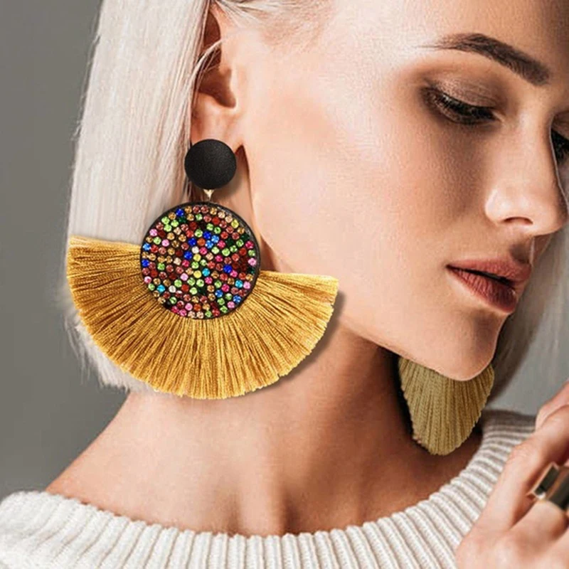8 Colors Bohemia Beaded Fan Shaped Tassel Earrings for Women Statement Jewelry Female 2019 Wedding Fringe Hanging Earring Z4E786
8 Colors Bohemia Beaded Fan Shaped Tassel Earrings for Women Statement Jewelry Female 2019 Wedding Fringe Hanging Earring Z4E786