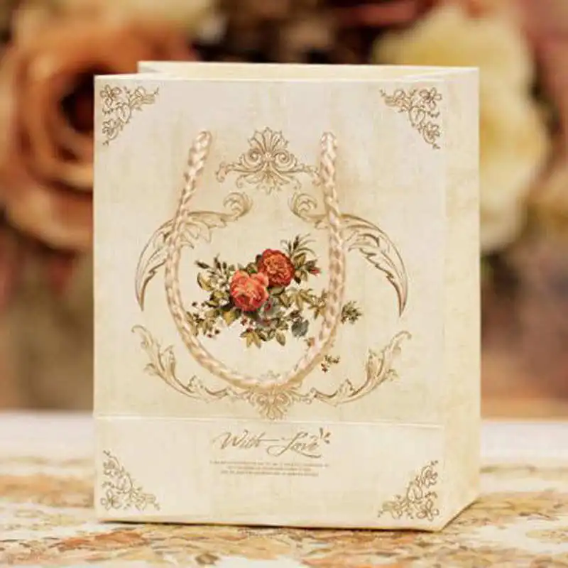 100pcs/lot Wholesale European Printing Creative Sugar-loving Handbag advanced Wedding gift bag YT0016
100pcs/lot Wholesale European Printing Creative Sugar-loving Handbag advanced Wedding gift bag YT0016