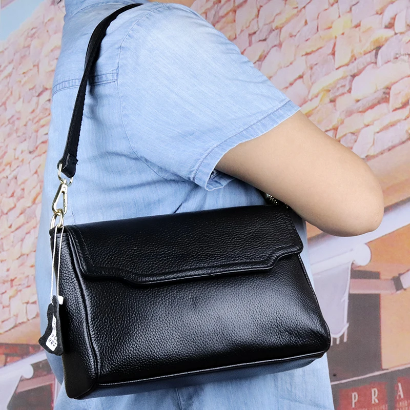 COMFORSKIN Guaranteed Genuine Leather Cover Style Ladies Shoulder Bag 2020 Brand Design Fashion Envelope Women Messenger Bags
COMFORSKIN Guaranteed Genuine Leather Cover Style Ladies Shoulder Bag 2020 Brand Design Fashion Envelope Women Messenger Bags