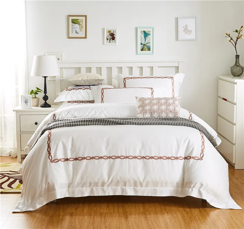 2017 Egyptian cotton bed linen set white embroidery 4pcs hotel bedding sets/bedclothes queen king size duvet cover sheet set 28
2017 Egyptian cotton bed linen set white embroidery 4pcs hotel bedding sets/bedclothes queen king size duvet cover sheet set 28
