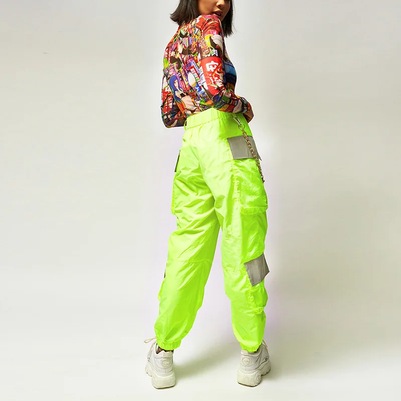 RAISEVERN Spring Reflective Cargo Pants Women Casual Harem Pants 2019 Yellow Sweatpants Ladies Wild Belt Decoration Active Wear
RAISEVERN Spring Reflective Cargo Pants Women Casual Harem Pants 2019 Yellow Sweatpants Ladies Wild Belt Decoration Active Wear