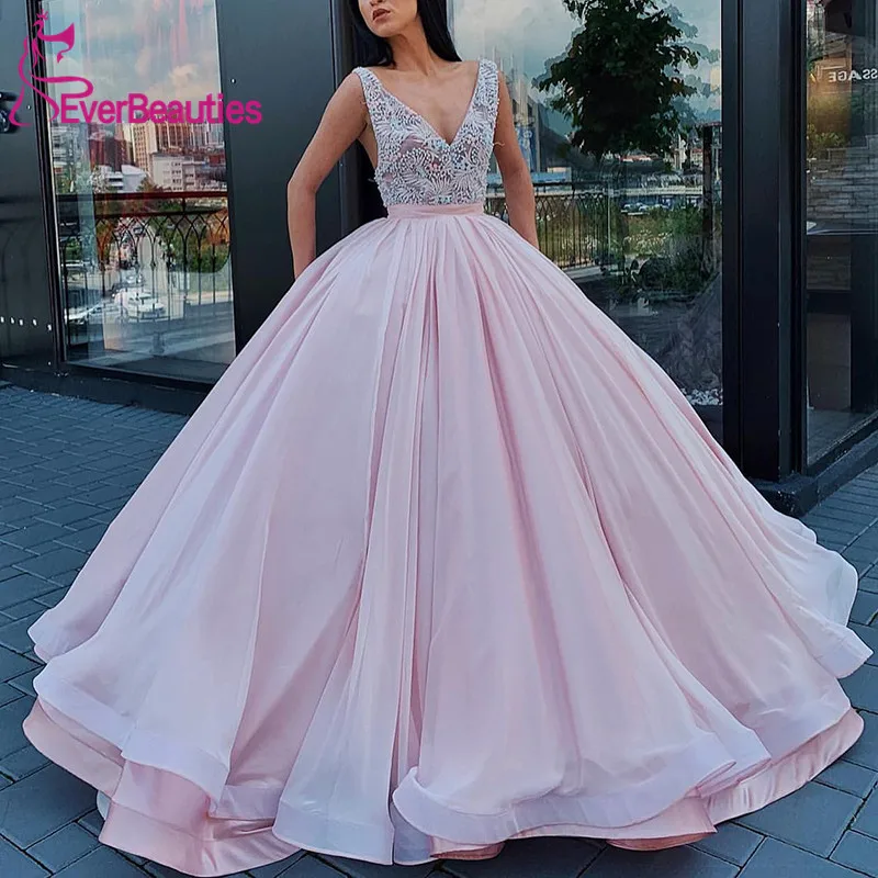 Ball Gown Evening Dress Long Tulle New Flowers Lace Appliques Dubai Robe De Soiree Women's Luxury Prom Gown Abendkleider 2020
Ball Gown Evening Dress Long Tulle New Flowers Lace Appliques Dubai Robe De Soiree Women's Luxury Prom Gown Abendkleider 2020
