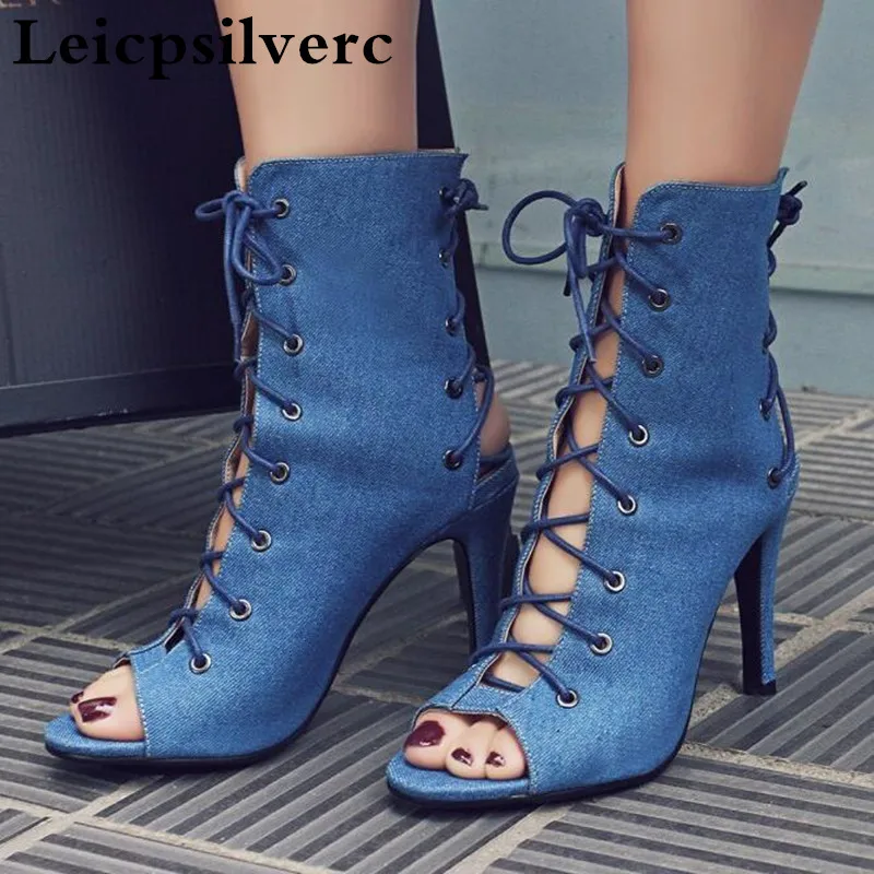 Summer new European and American hollowed lace fish mouth high heel women sandals sexy cowboy boots Rome cool boots women
Summer new European and American hollowed lace fish mouth high heel women sandals sexy cowboy boots Rome cool boots women