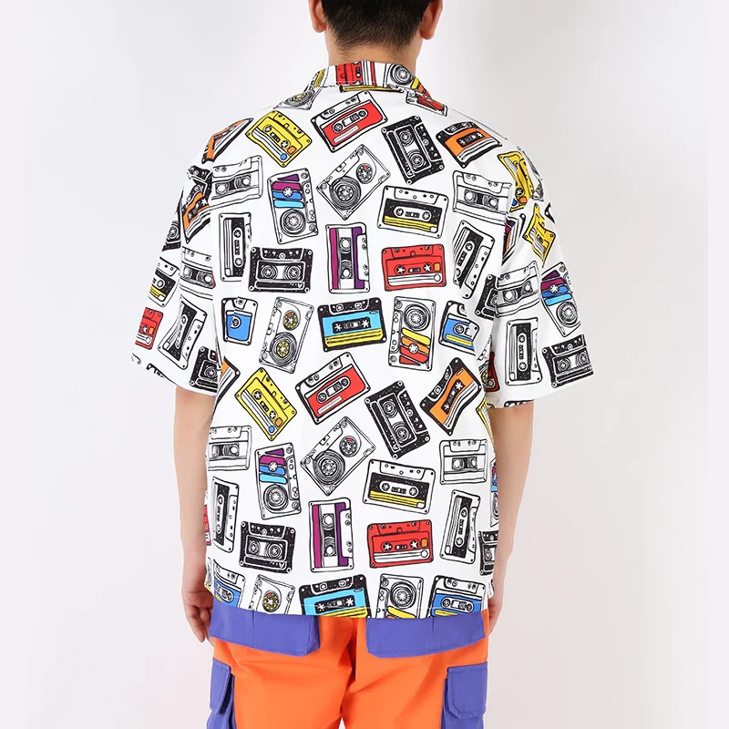 M-XXL! Retro fashion tape printing loose shirt hip hop short-sleeved shirt tooling shirt tide male country tide.
M-XXL! Retro fashion tape printing loose shirt hip hop short-sleeved shirt tooling shirt tide male country tide.