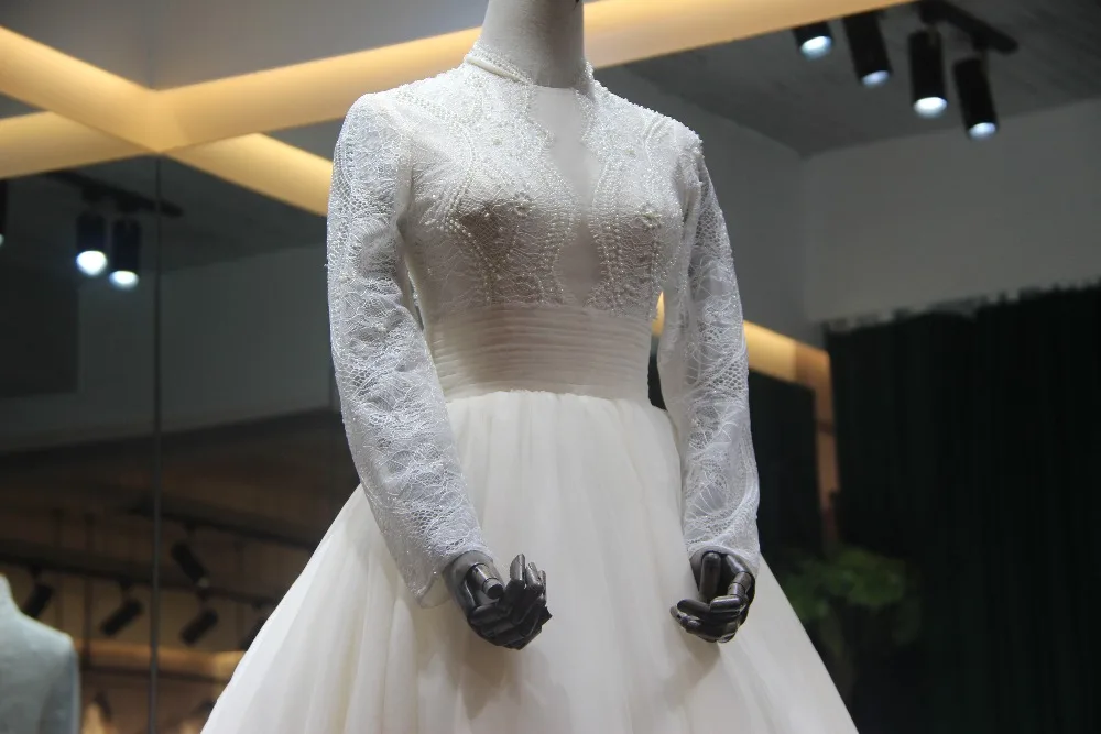 Fabulous New Real Wedding Dresses 2018 Long Sleeves Court Train Appliques Lace Tulle A-Line Bridal Gowns Vestido longo
Fabulous New Real Wedding Dresses 2018 Long Sleeves Court Train Appliques Lace Tulle A-Line Bridal Gowns Vestido longo