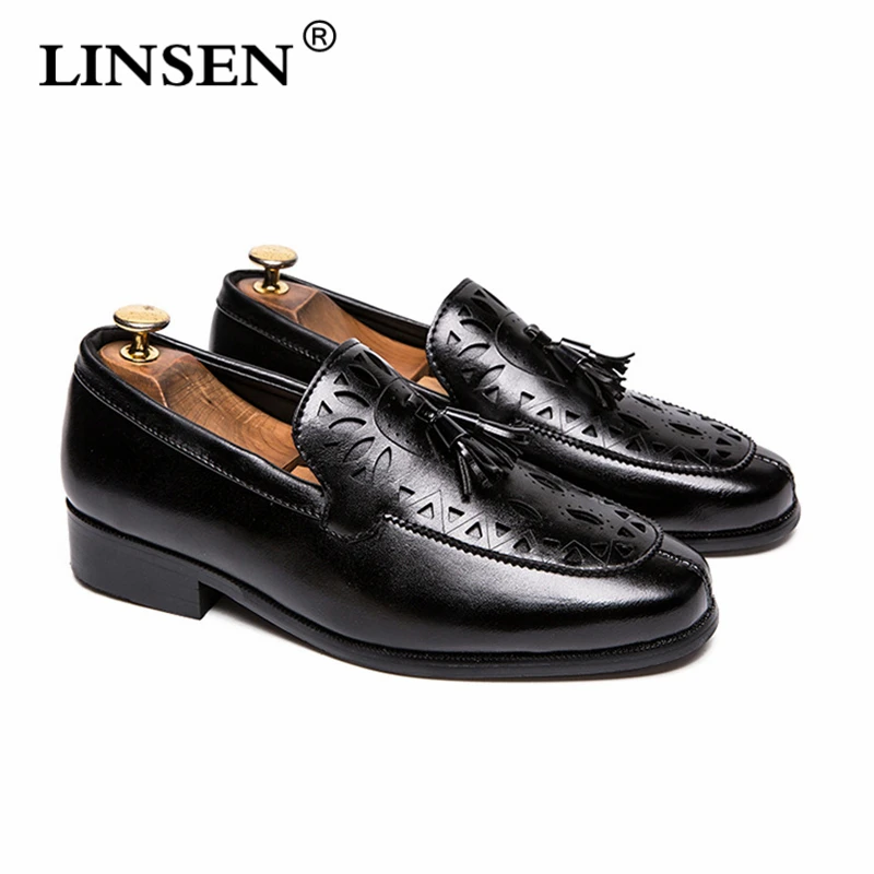 Round Toe Mens Dress Shoes Leather Oxford Shoe Luxury Wedding Shoe Floral Print Men Flat Office party Formal Brogue carving shoe
Round Toe Mens Dress Shoes Leather Oxford Shoe Luxury Wedding Shoe Floral Print Men Flat Office party Formal Brogue carving shoe