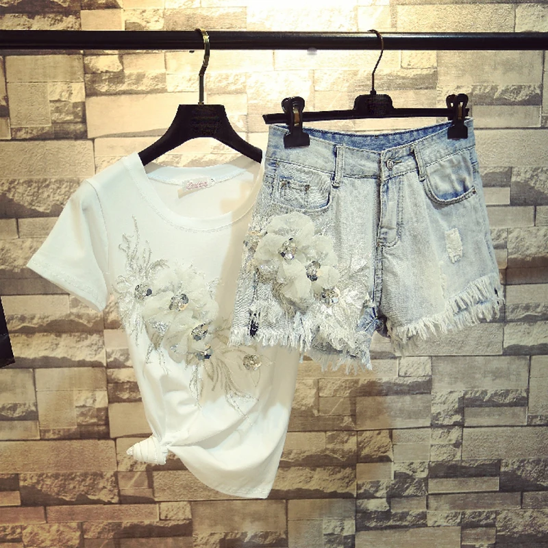 Women's t-shirt embroidery flower t-shirt women's sets woman cowboy 2 piece set shorts suits summer women clothing 2019 new
Women's t-shirt embroidery flower t-shirt women's sets woman cowboy 2 piece set shorts suits summer women clothing 2019 new