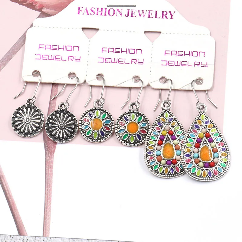 3 Pcs/Set Geometric Floral Round Water Drop Earrings for Women Colorful Enamel Boho Earrings Vintage Earings Fashion Jewelry
3 Pcs/Set Geometric Floral Round Water Drop Earrings for Women Colorful Enamel Boho Earrings Vintage Earings Fashion Jewelry