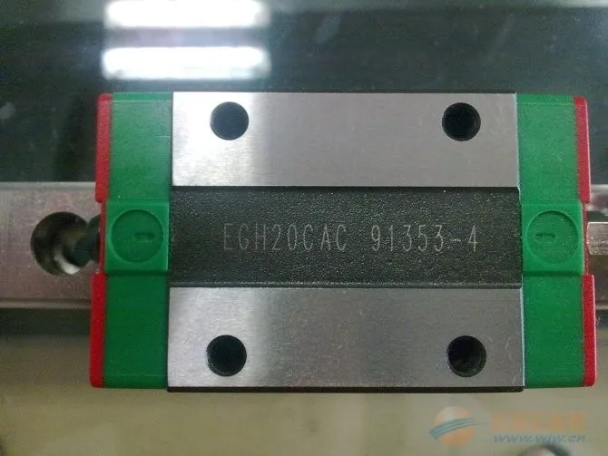 1pcs 100% New Original HIWIN EGR25 L1000mm rail + 2pcs EGH25CA narrow block bearings
1pcs 100% New Original HIWIN EGR25 L1000mm rail + 2pcs EGH25CA narrow block bearings