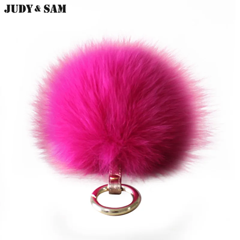 Brand fashion Luxury Bag Charm Big White Fox Fur Pom Poms with Genuine Leather Tag Colorful Lovely Fur Balls Apparel Accessory
Brand fashion Luxury Bag Charm Big White Fox Fur Pom Poms with Genuine Leather Tag Colorful Lovely Fur Balls Apparel Accessory