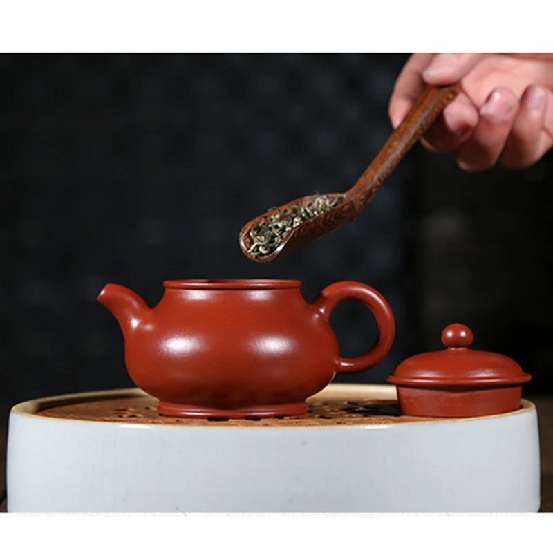 220ML Yixing 188 Hole Filter Zisha Dahongpao Teapot All Handmade Chinese Kung Fu Tea Set Purple Clay Pu'er Kettle Home Drinkware
220ML Yixing 188 Hole Filter Zisha Dahongpao Teapot All Handmade Chinese Kung Fu Tea Set Purple Clay Pu'er Kettle Home Drinkware