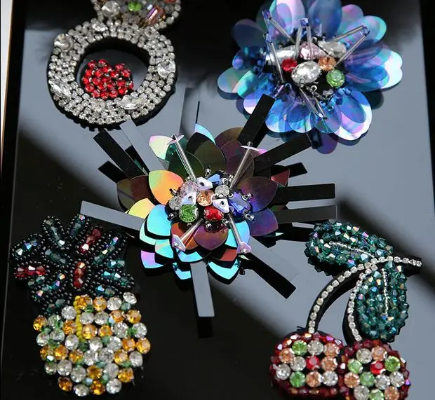 DIY Handmade Rhinestone beaded Patch cherry pineapple embroidery flower patches for clothing bags decorative parches applique
DIY Handmade Rhinestone beaded Patch cherry pineapple embroidery flower patches for clothing bags decorative parches applique