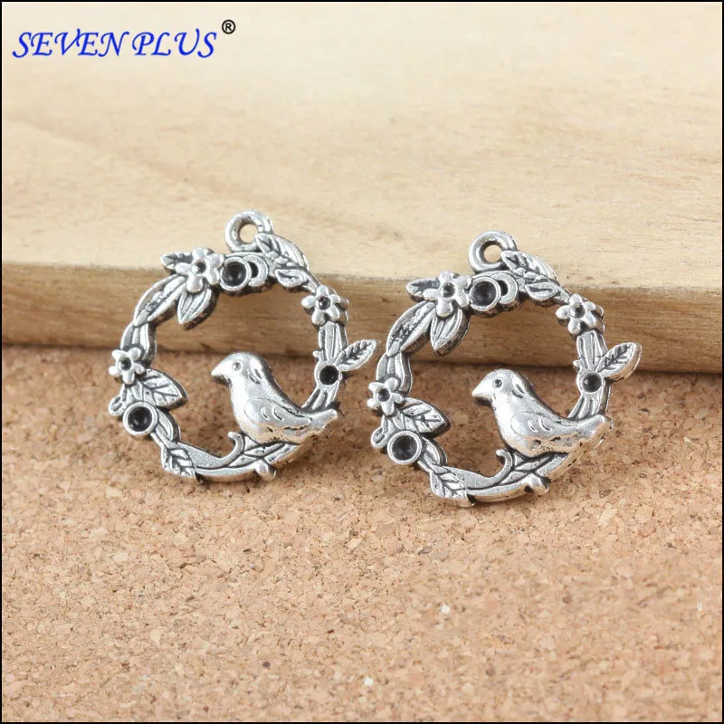 High Quality 20 Pieces/Lot 21mm*21mm Antique Silver Plated Birdcage Birds In Cage Charm
High Quality 20 Pieces/Lot 21mm*21mm Antique Silver Plated Birdcage Birds In Cage Charm