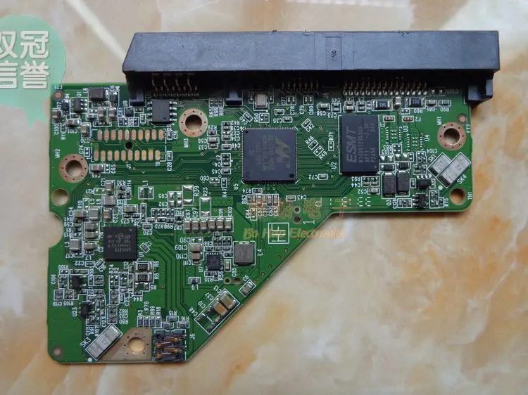 HDD PCB logic board printed circuit board 2060-771985-000 001 003 REV P1 for WD 2.5 SATA hard drive repair data recovery
HDD PCB logic board printed circuit board 2060-771985-000 001 003 REV P1 for WD 2.5 SATA hard drive repair data recovery