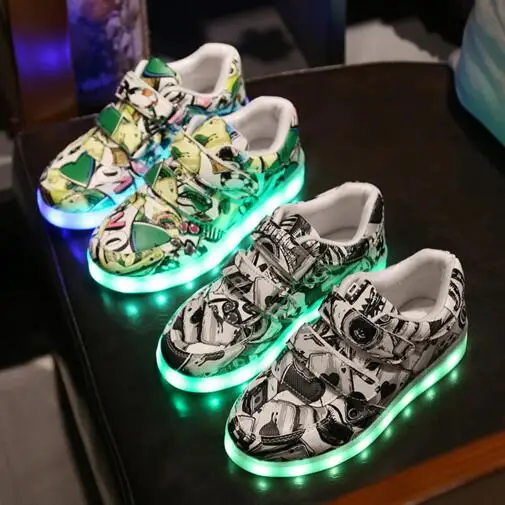 NEW Child Lighted Shoes Boys Girls Luminous Hook & Loop Light Shoes Kids Glowing Sneakers Children Sports Leather Shoes USB 04
NEW Child Lighted Shoes Boys Girls Luminous Hook & Loop Light Shoes Kids Glowing Sneakers Children Sports Leather Shoes USB 04