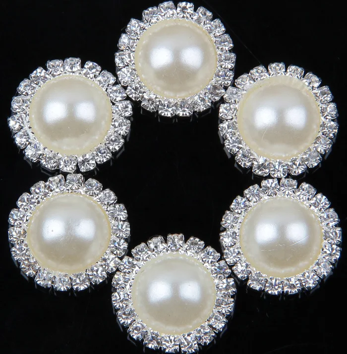 MengNa 20mmx20mm Shiny Rhinestone Pearl Button ,Rhinestone Buttons for Garments DIY hair accessories Factory Price 120pc/lot
MengNa 20mmx20mm Shiny Rhinestone Pearl Button ,Rhinestone Buttons for Garments DIY hair accessories Factory Price 120pc/lot