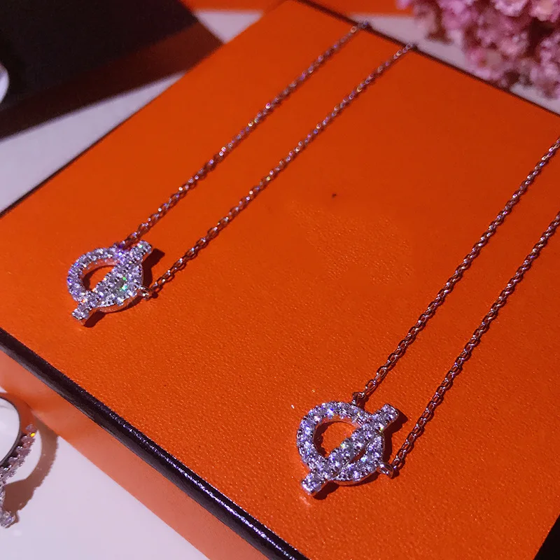 New Arrival Fashion Unique Designer Shiny Quality Zircon Circle Pendant Real 925 Sterling Silver Chain Necklace for Women
New Arrival Fashion Unique Designer Shiny Quality Zircon Circle Pendant Real 925 Sterling Silver Chain Necklace for Women
